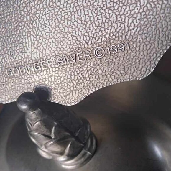 Godinger Silver Plated Etched Scalloped Pineapple Finial Lidded Trinket Box - Picture 5 of 11